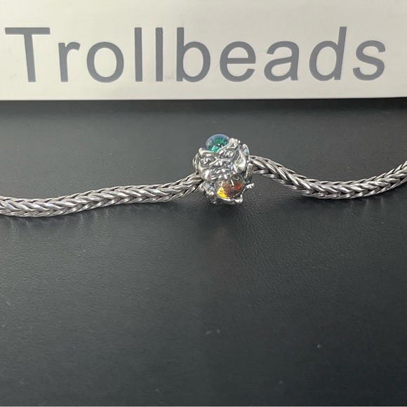 Trollbeads Jewelry - Trollbeads Glass Trolls- 61707